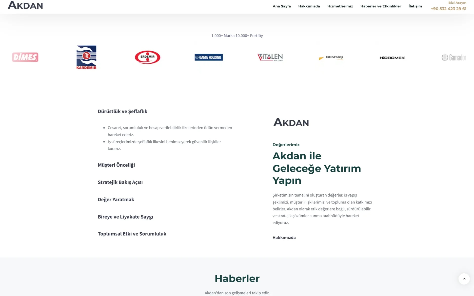 The Akdan corporate website on desktop